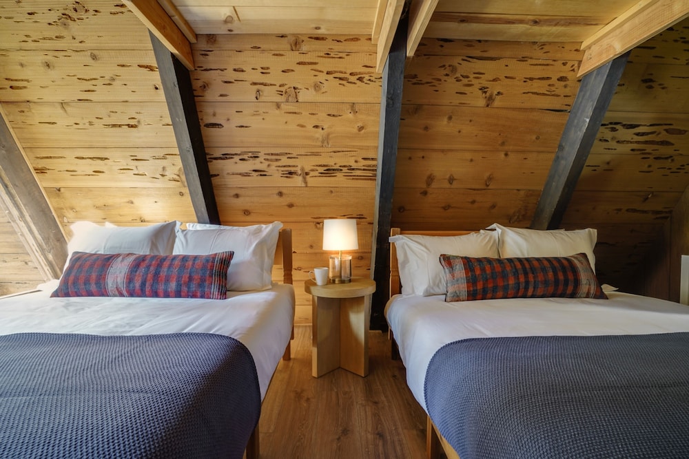 Horizon by Avantstay Stunning A-frame Cabin w Hot Tub Billiards Lake Views