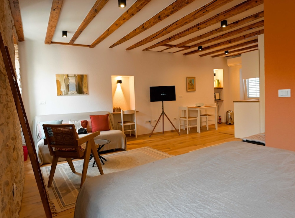 Alluring Studio Apartment Downtown Rovinj