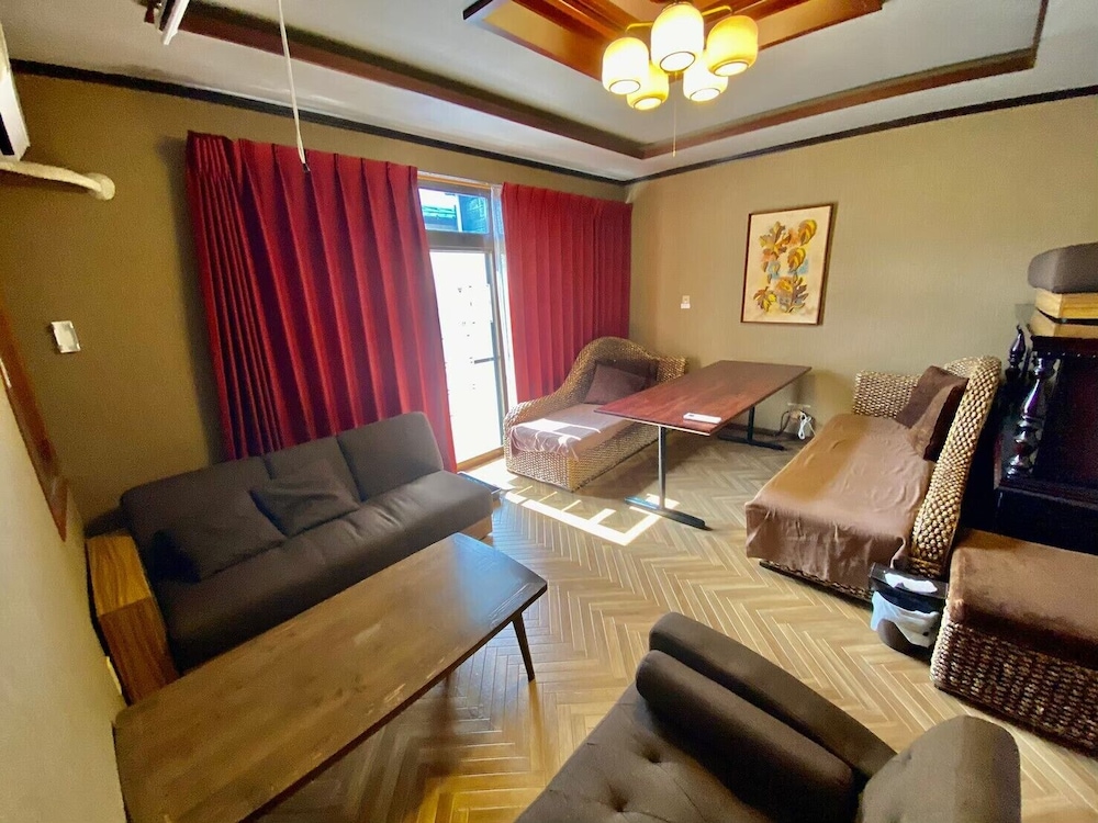 Villa EL 5 view 3