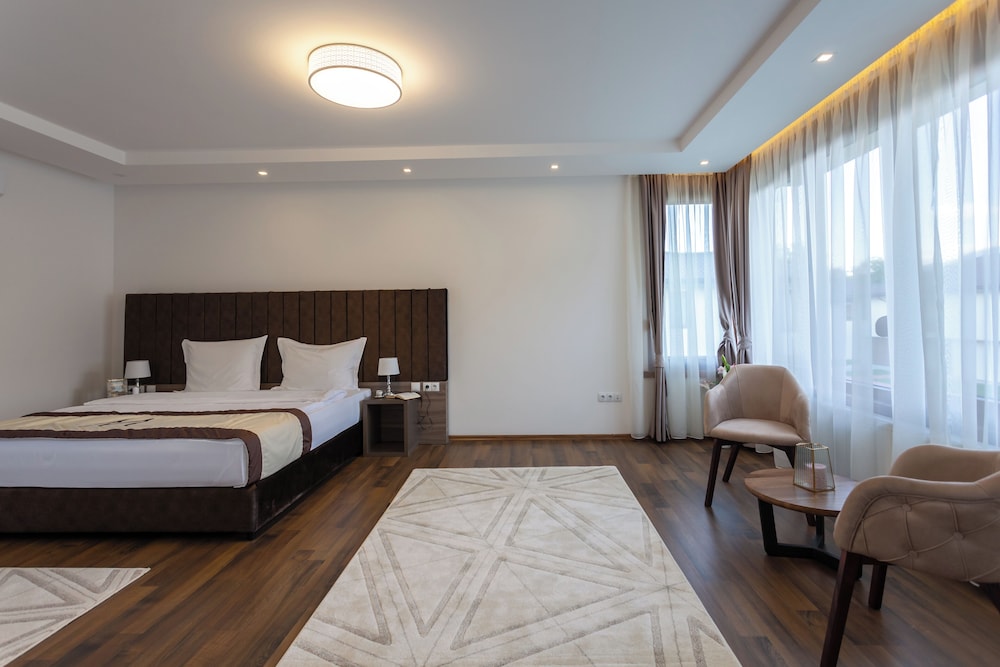 Malak Resort