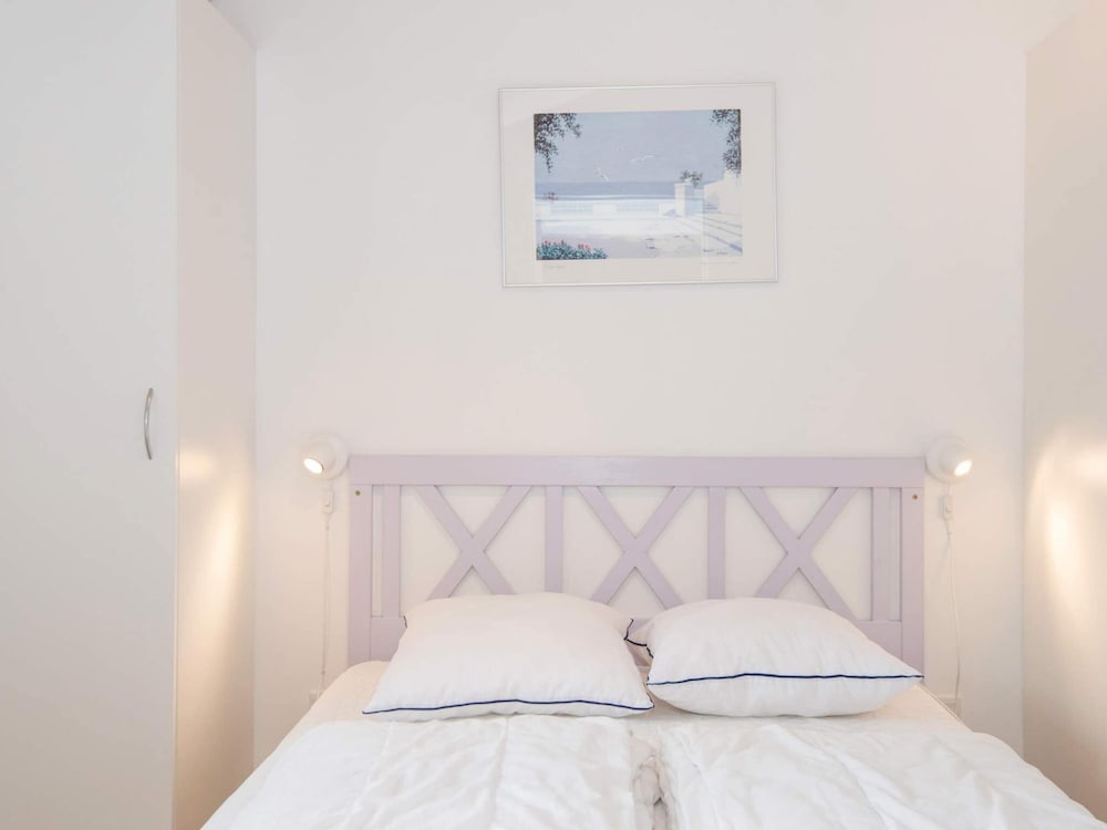 6 Person Holiday Home in Glesborg view 4