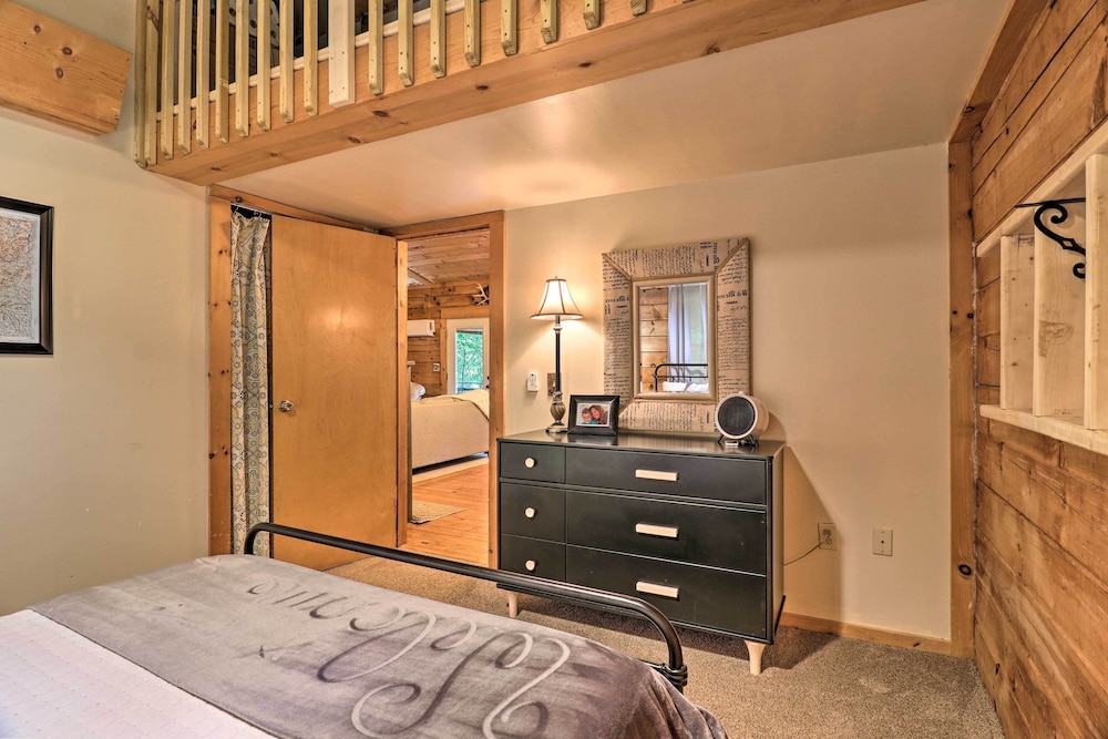 Rustic-yet-cozy Cabin w/ Fire Pit in Smokies! view 5