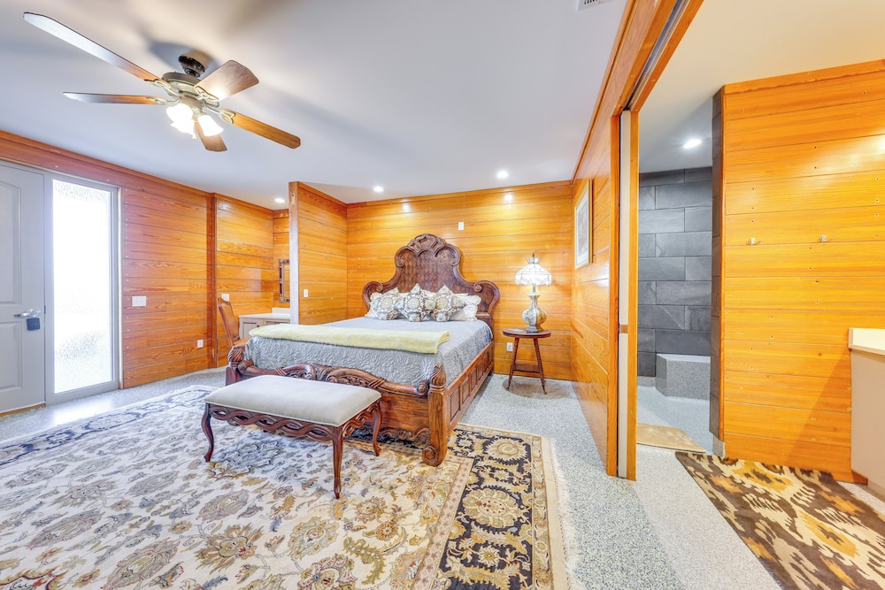 'the Vista' Retreat 30 Mi to Kansas City! - Property Image 49