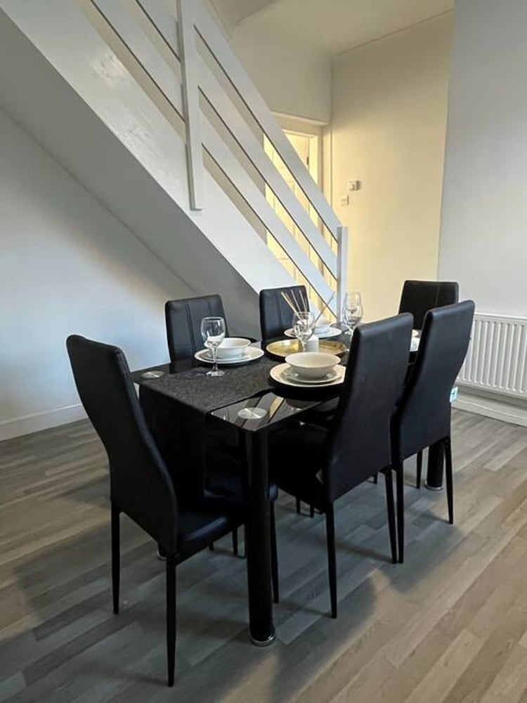 2bed House-10min Drive to Durham