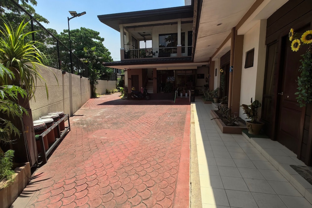 Espacio de Clarita Hometel, Davao-Stadt, Philippinen - 22