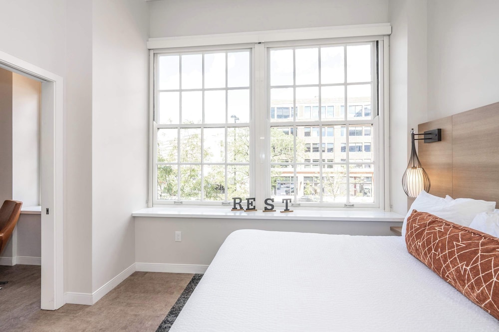 The 333 Suites 201 Stay for 6