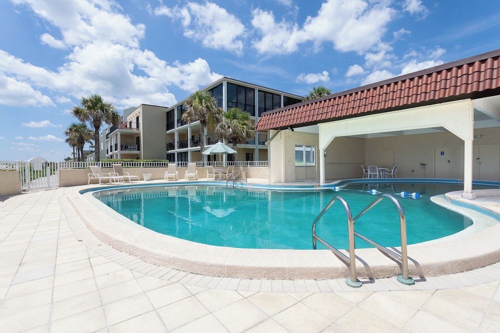 Jacksonville Beach Costa Verde 2319-102 by Distinctive Beach Rentals