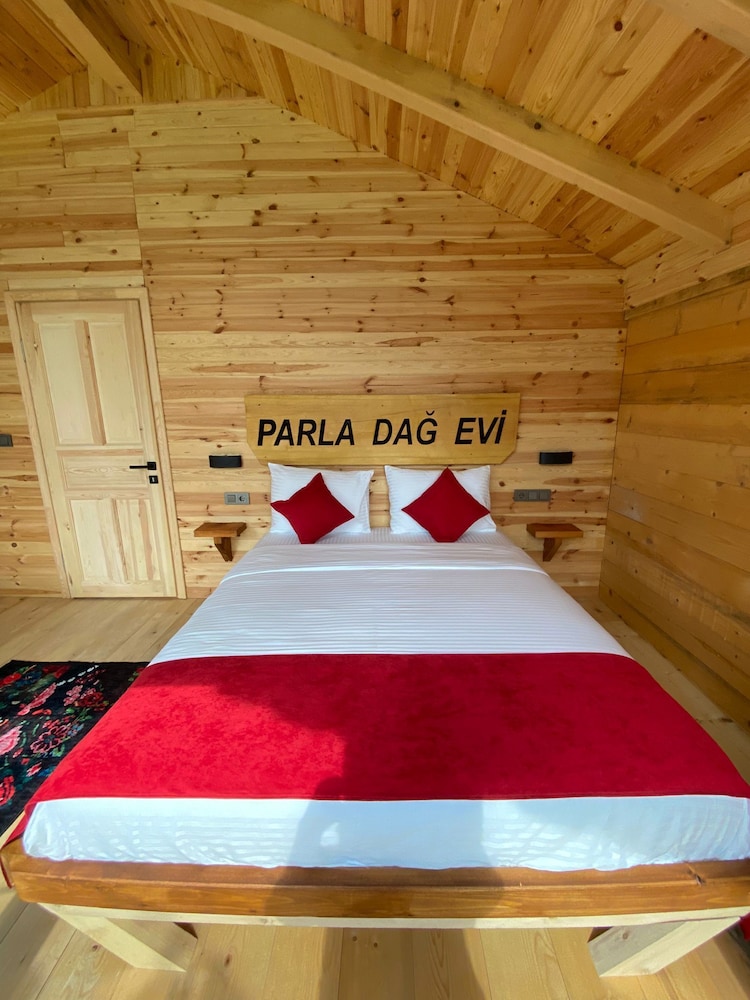 parla dağ evi