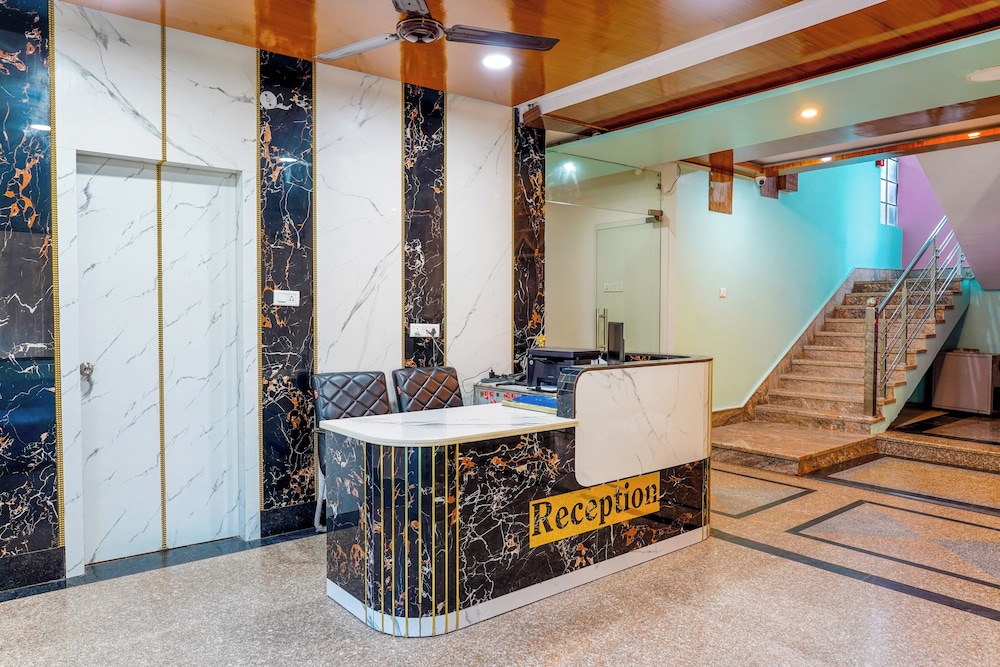 Navneeta Grand Hotel & Banquet Hall
