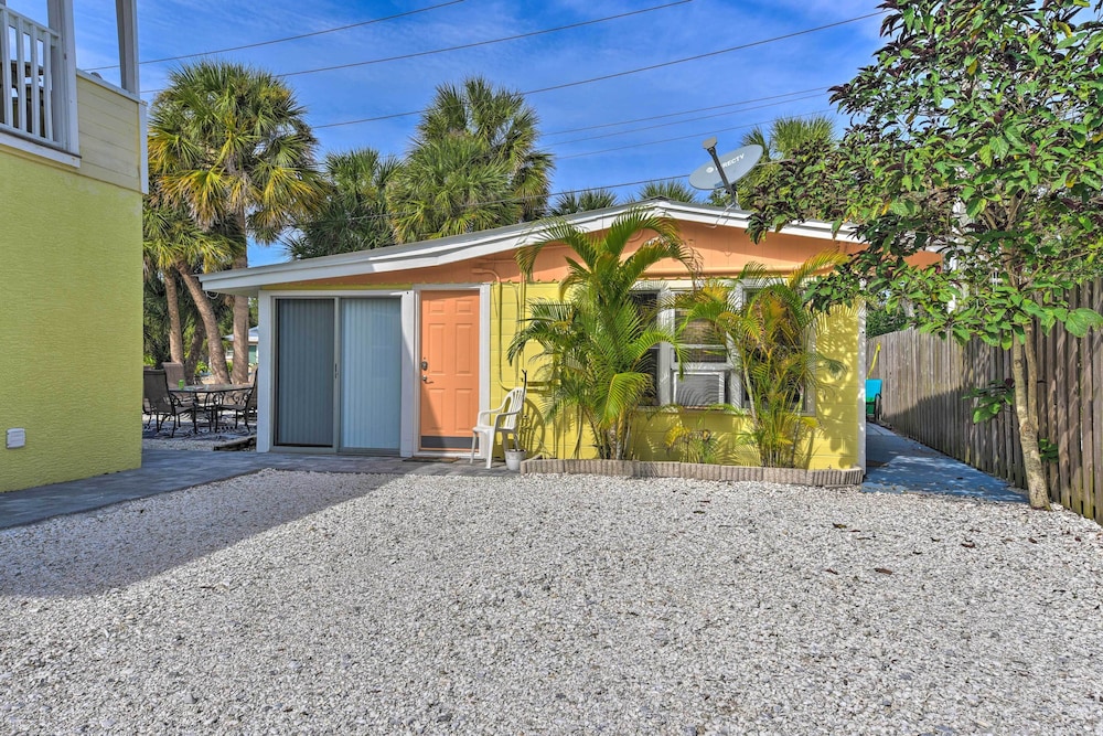 Remodeled Siesta Key Escape Walk to the Beach!