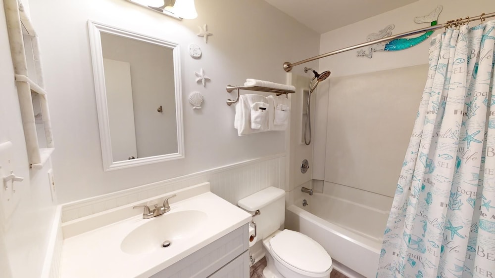 Lighthouse Point 2 by Tybee Vacation Rentals