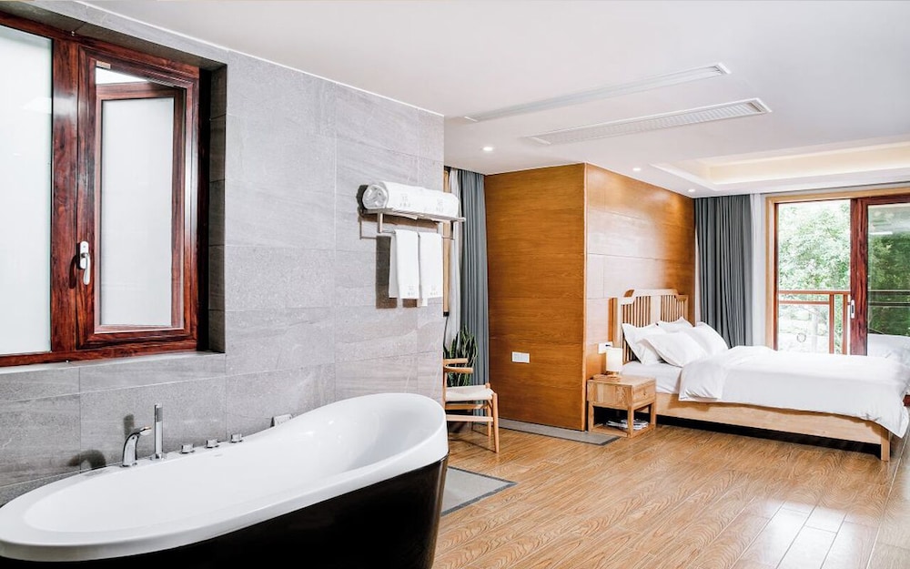 StarChain · Puyi Time · Family Vacation Villa (Wufeng Mountain Store in Anji)