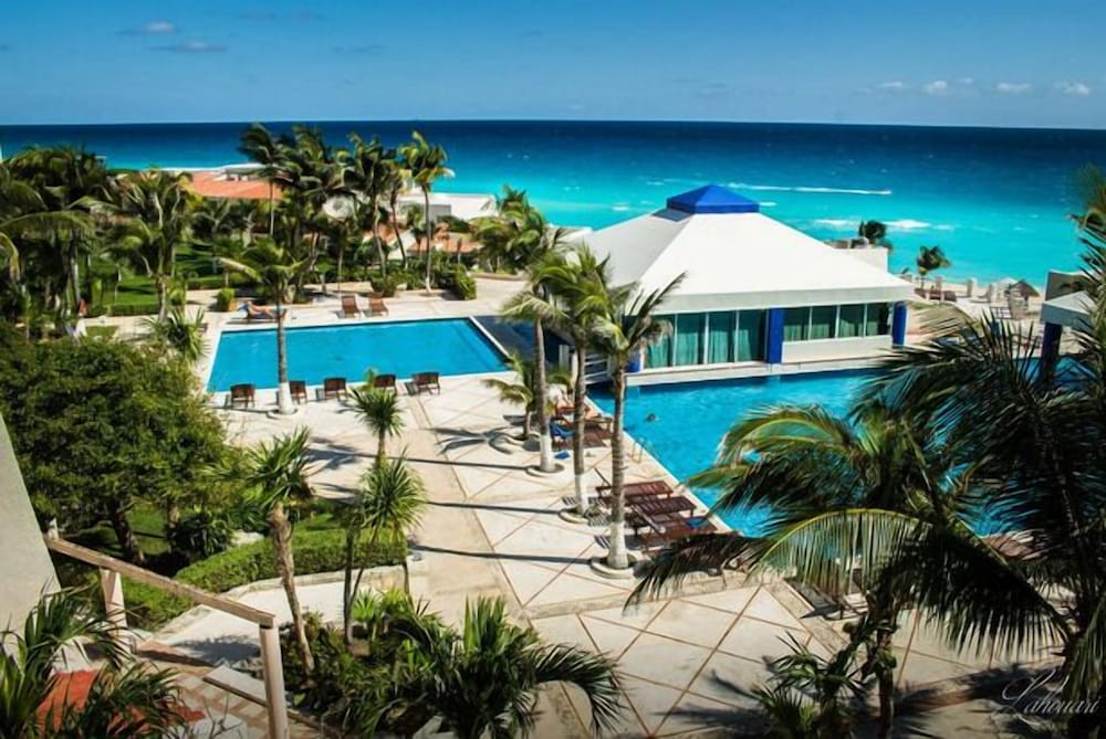 Solymar Cancun Condos