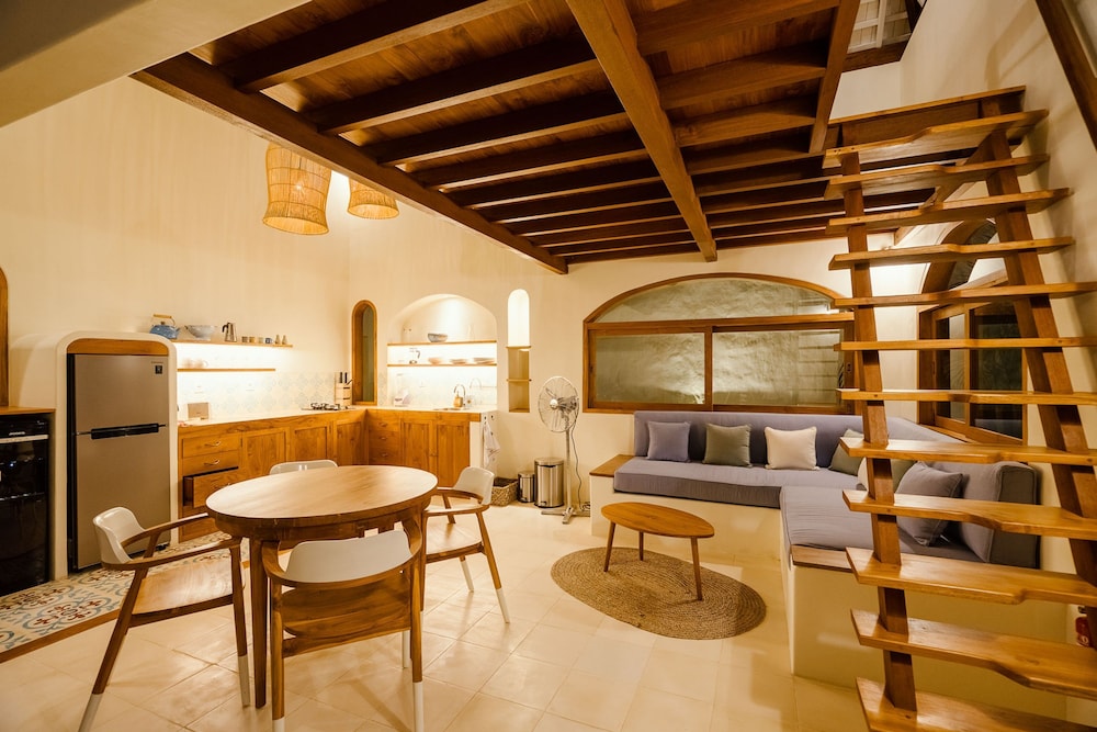 Villa Canggutopia 3 by Alfred in Bali - Tropical 1BR Villa in Heart of Canggu Echo Beach