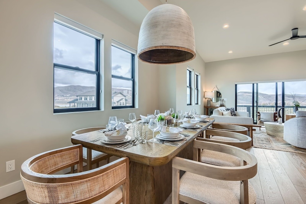 Deer Valley East Perfection On Vissen! 933 4 Bedroom Townhouse