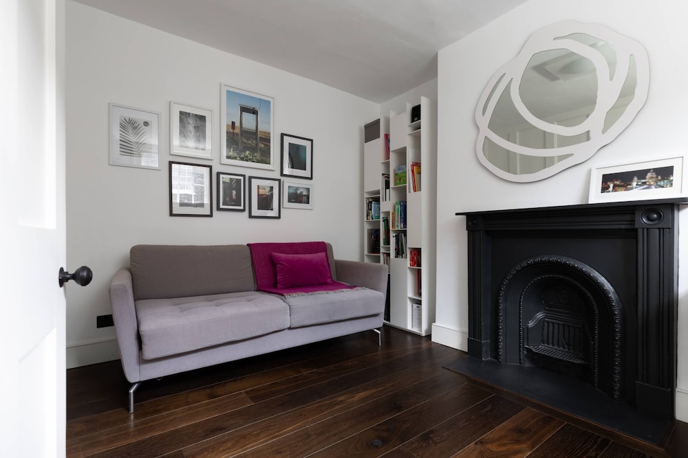 Whittlesey Street II by Onefinestay