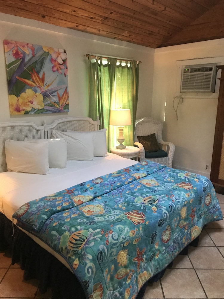 New Orleans House - Gay Men Adult Resort