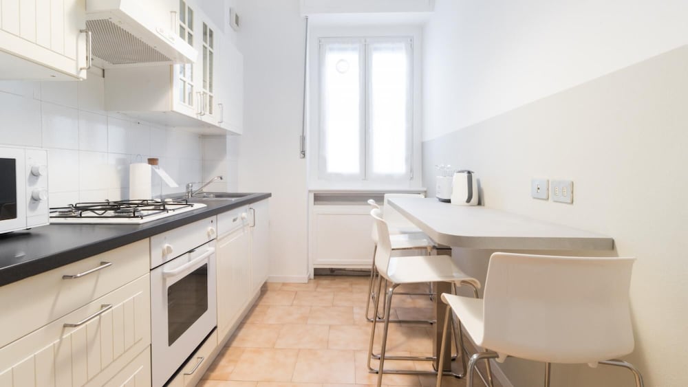 Sacconi 2 A — Milan
