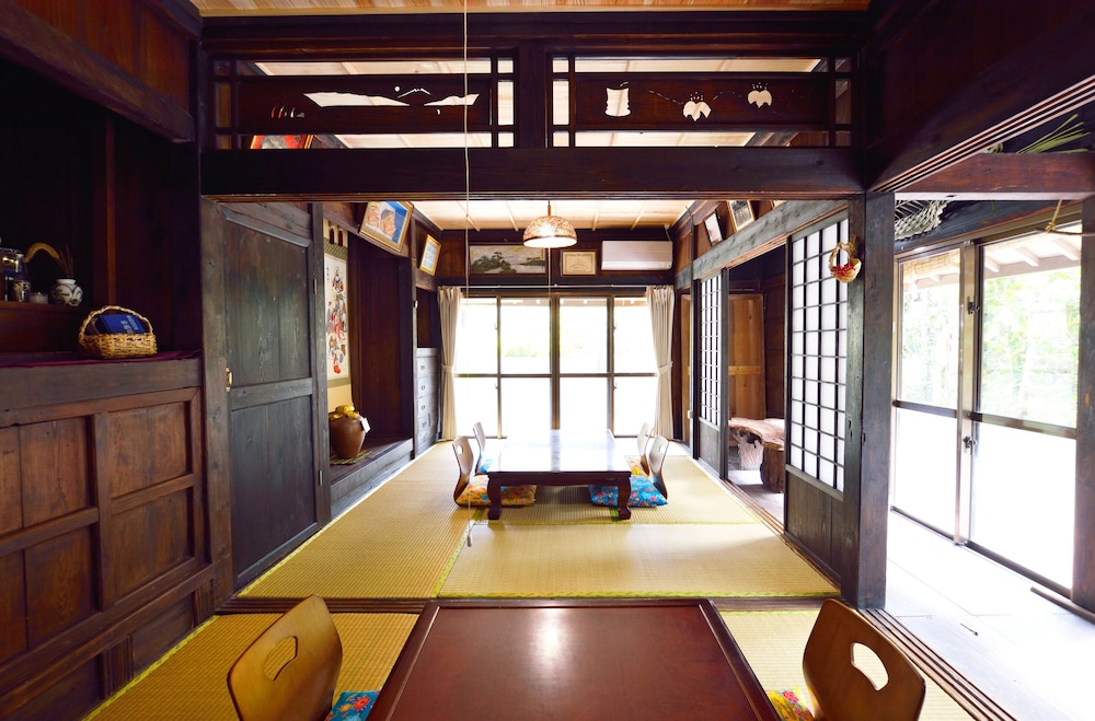 #Nerome01 Traditional Okinawan House in YAMBARU, eg view 4