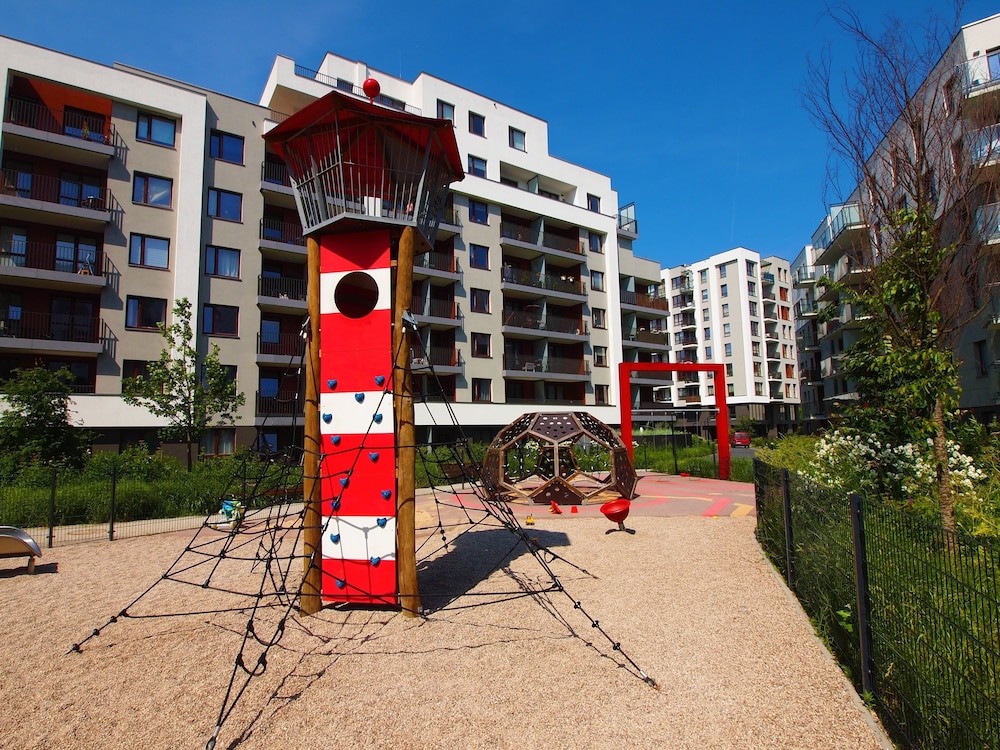 Airport Residence Green