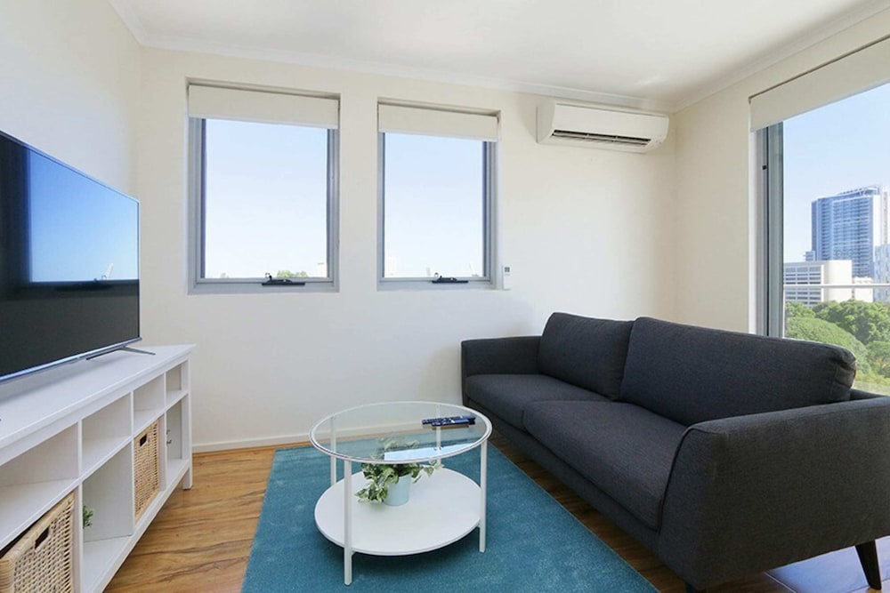 Stunning Two-storey Apartment in Perth's CBD view 4