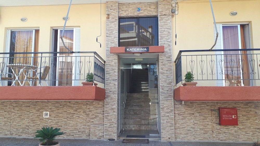 Katerina Apartments