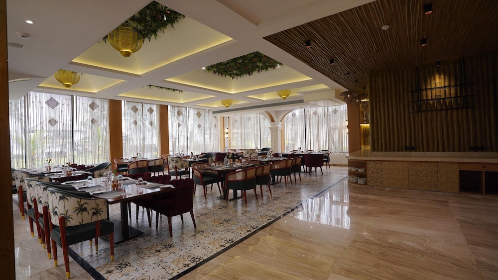 SCYLLA Luxury Resort & Spa