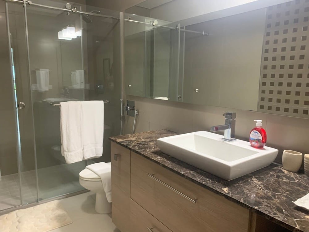 Blue Home I Spacious 1 Bed With Park View Parkside