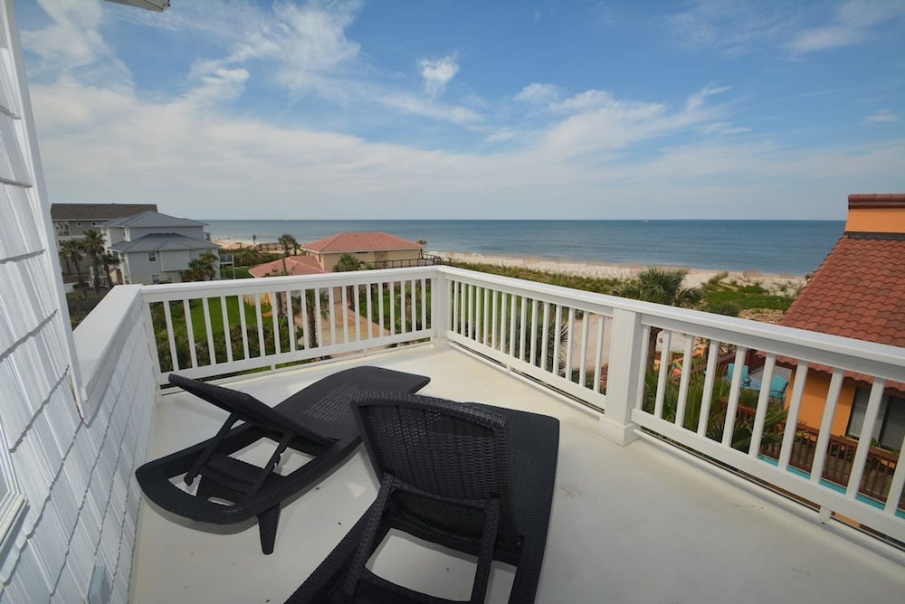 Just Beachy A Luxury Retreat Sleeps 12 3 Levels With Elevator- Perfect for 1-3 Families