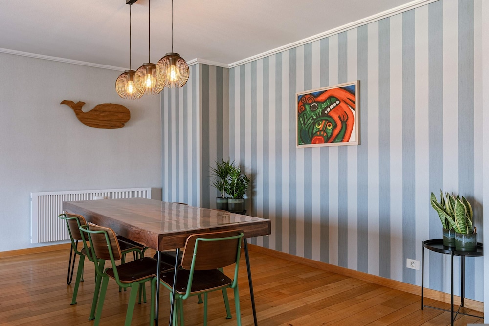 Huswell - Comfortable Apartment With Scenic Views