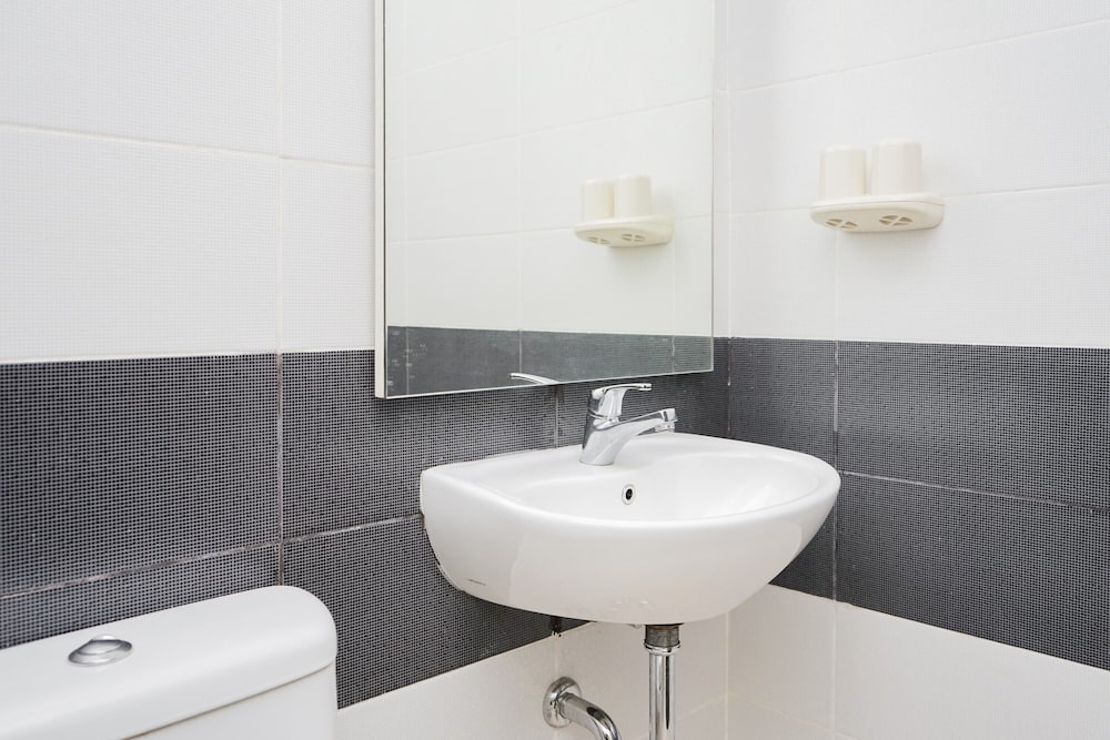 Comfortable Studio Apartment At Scientia Residence