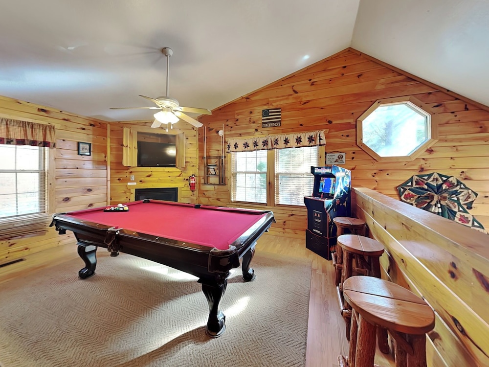 Zen Bear's Den by Jackson Mountain Rentals