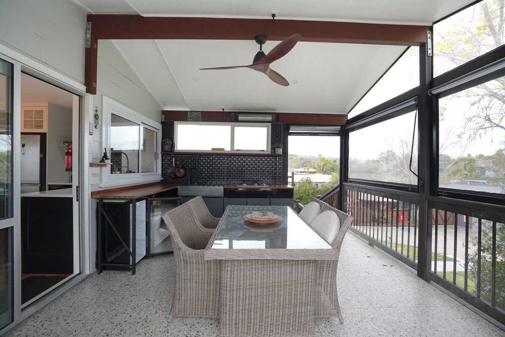 Kiwi Retreat By Aotearoa Escapes