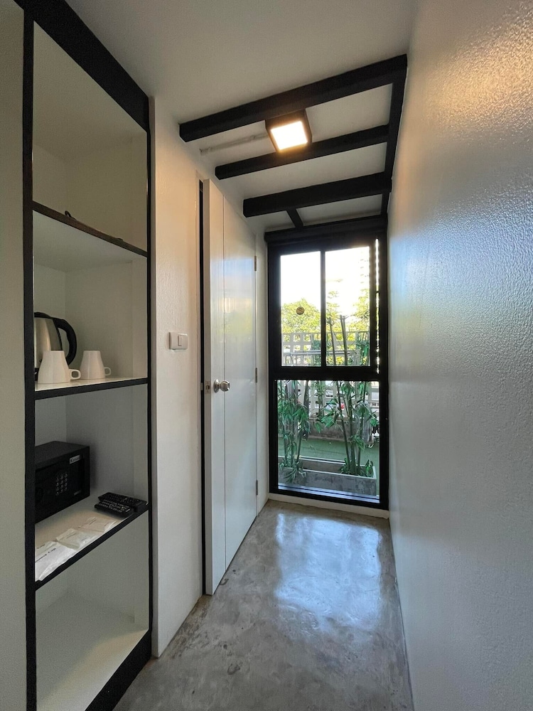 Book a Bed Poshtel - Hostel