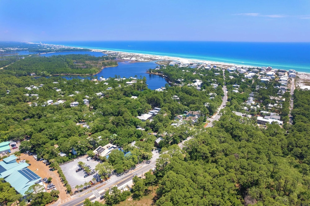 As You Like It by Avantstay Steps to Beach, Bikes, Sleeps 18!