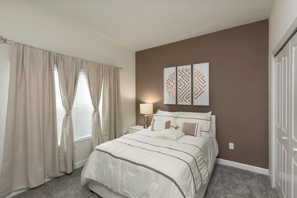 Great Villa Near Disney With Themed Bedroom - Image 2