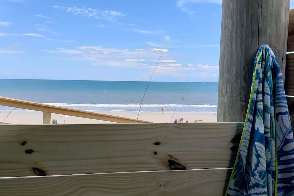 Oceanfront Blissful Sunrises Beach Gear BBQ