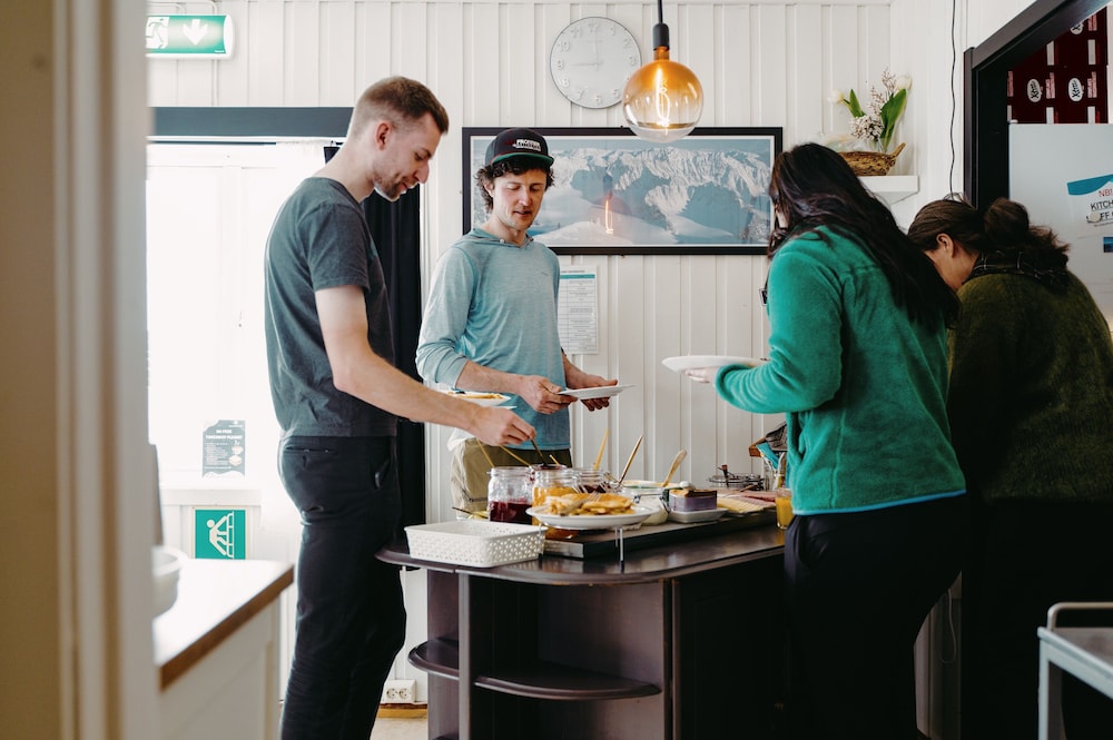 Gjestehuset 102 - your home away from home!