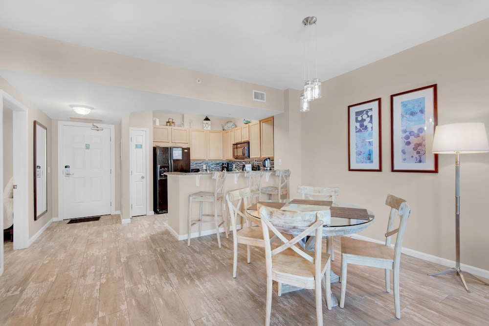Palms Resort #2713 Jr. 2BR