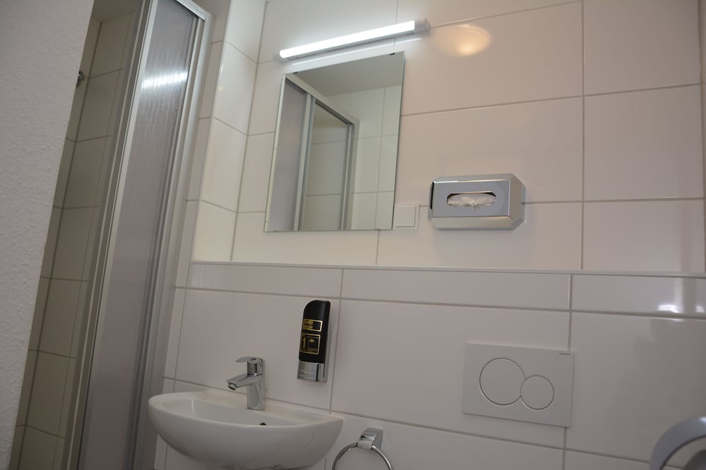 Frankfurt Vacations - Mosel Hotel Frankfurt - Property Image 16