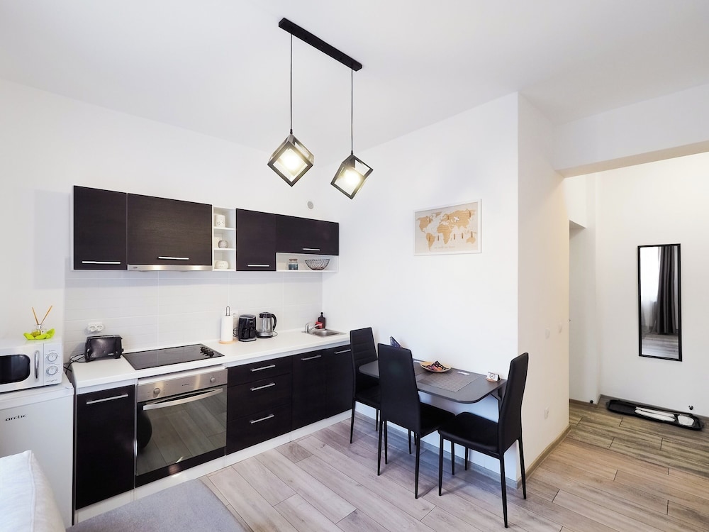 Ben Apartments