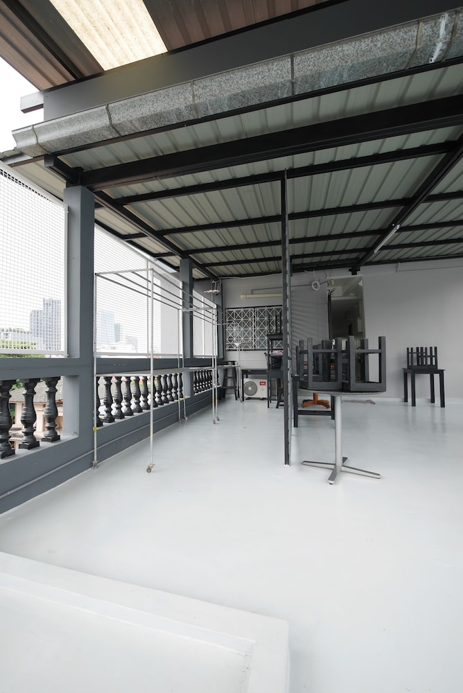 Lee Home Bangkok