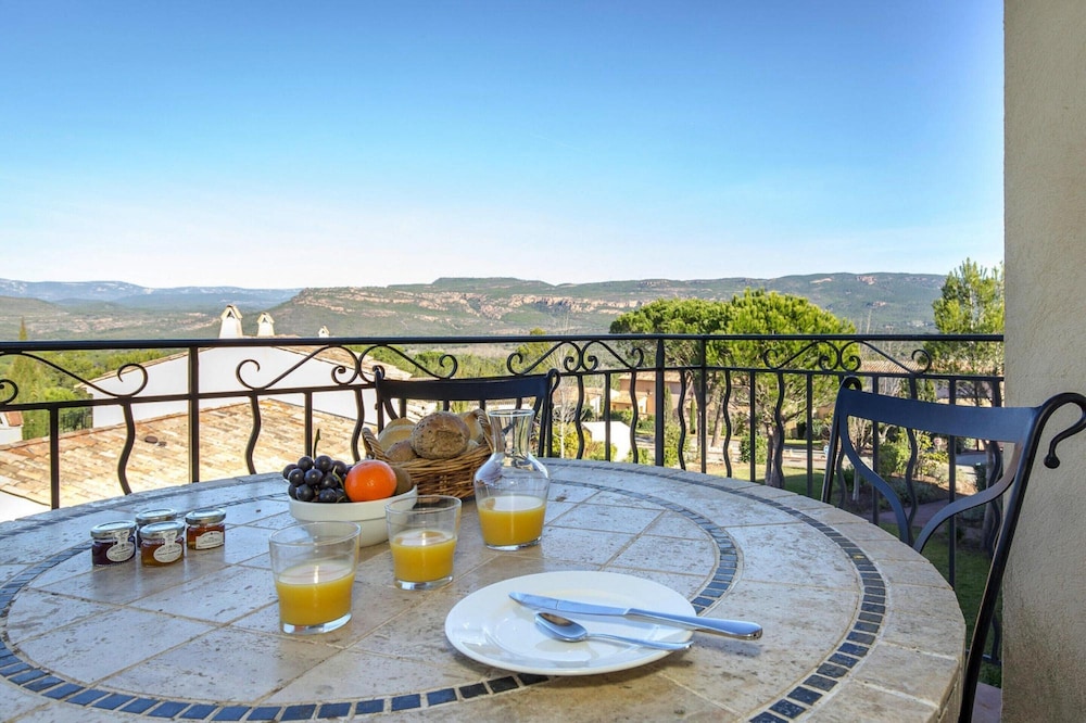 Apartment in La Motte Near Golf Course