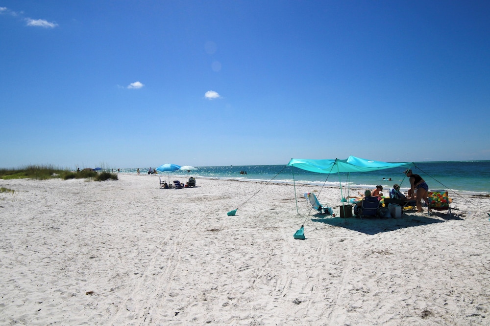 Anna Maria Island Blue Bella Bliss - Private Heated Pool