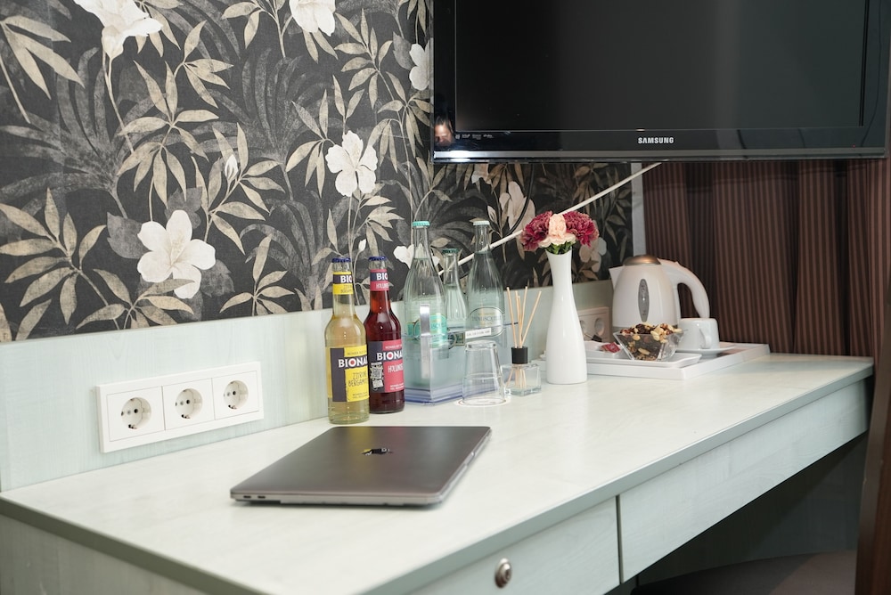 Frankfurt Vacations - Hotel Attache - Property Image 16