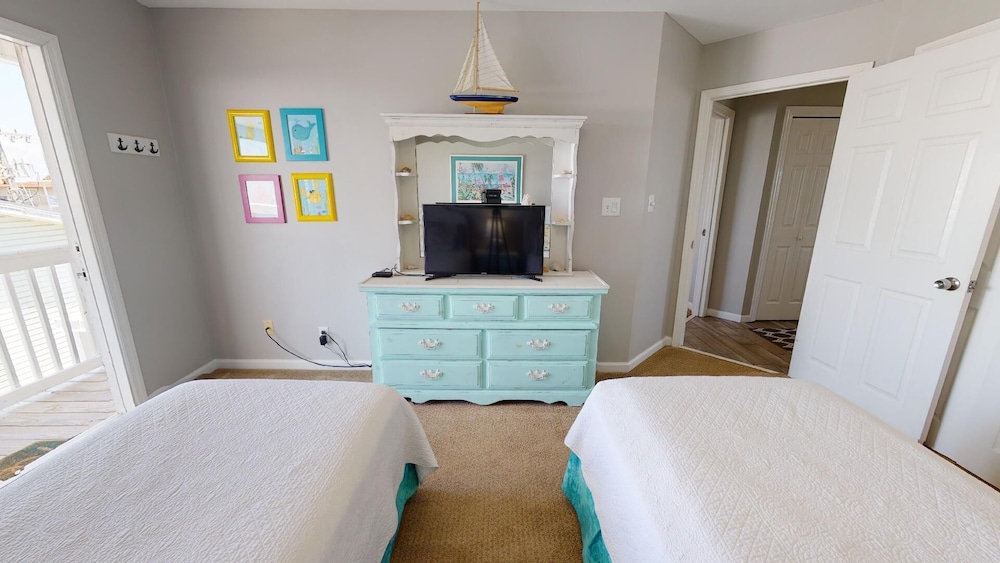 South Beach Ocean E by Tybee Vacation Rentals