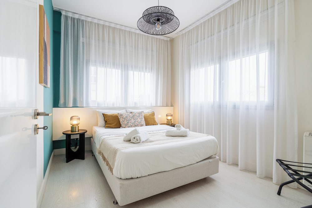 Local Host Living - Signature Apartments in Nicosia