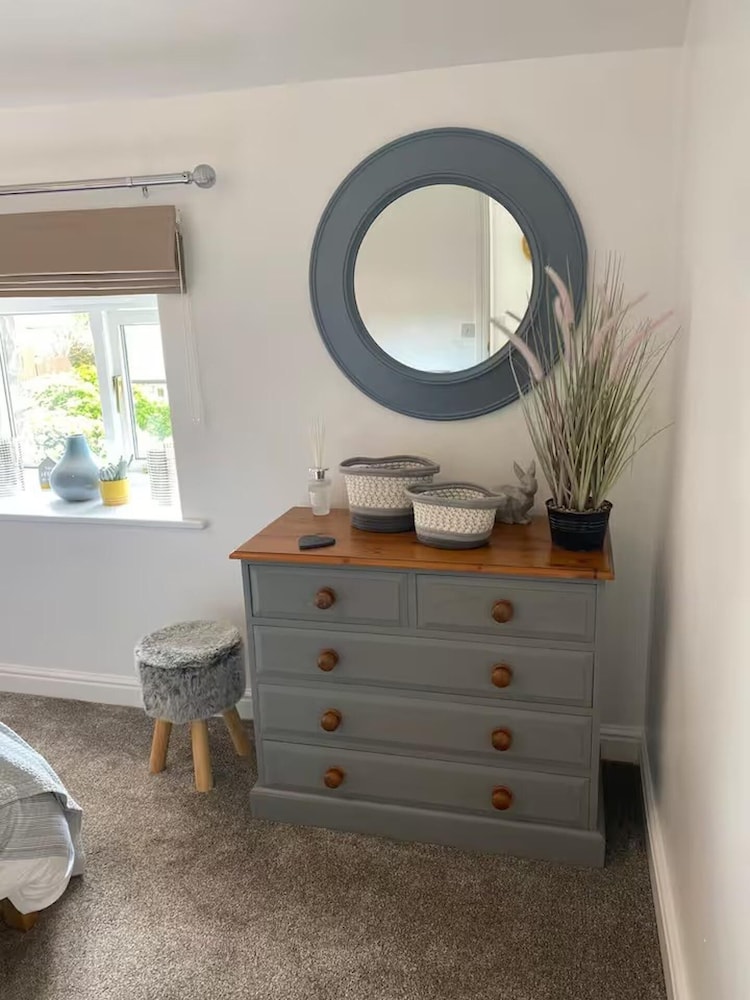 Idyllic Cottage Sleeps 4 pet Friendly