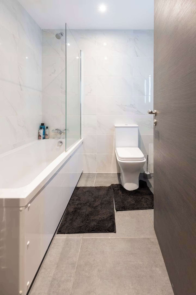 Cosy City Apartment - Your Home in Bradford!