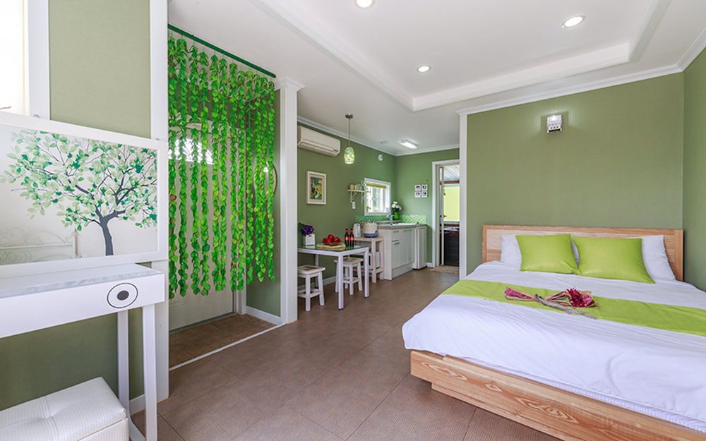 hotel room